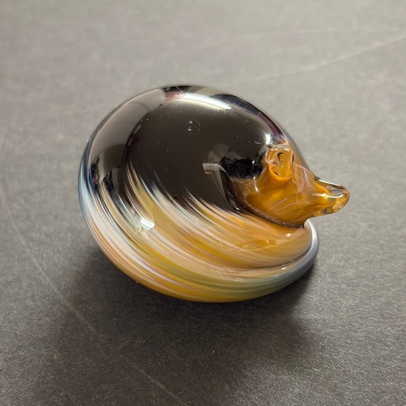 NUNWELL GLASS - SLEEPING CAT PAPERWEIGHTS signed